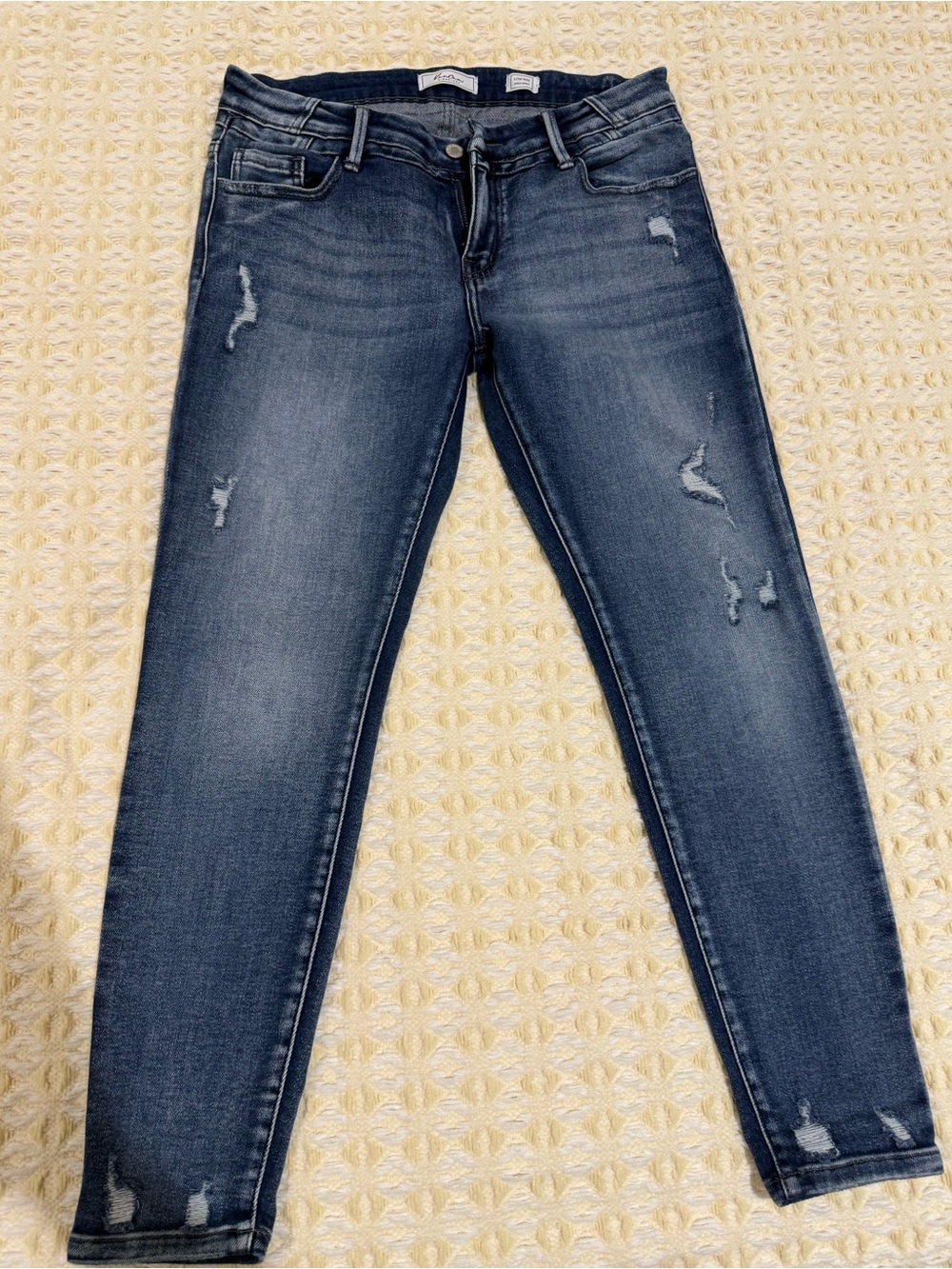 KanCan Skinny Jeans in Dark Blue Wash with Distressed Detail